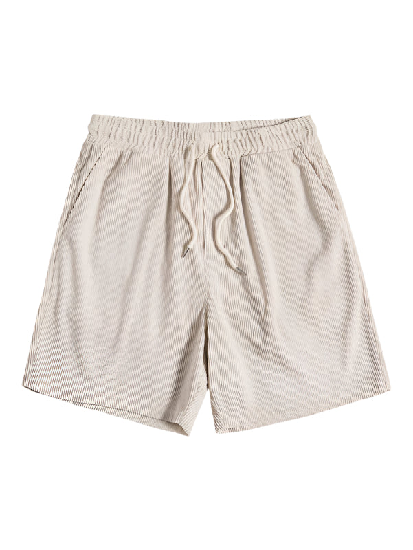 Two-piece men's summer outfit with striped shirt and shorts for a relaxed look.