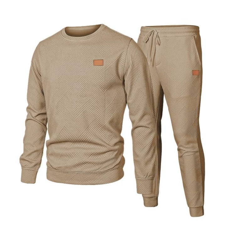 Men's versatile 2-piece set: stylish sweatsuit with joggers for casual and loungewear.