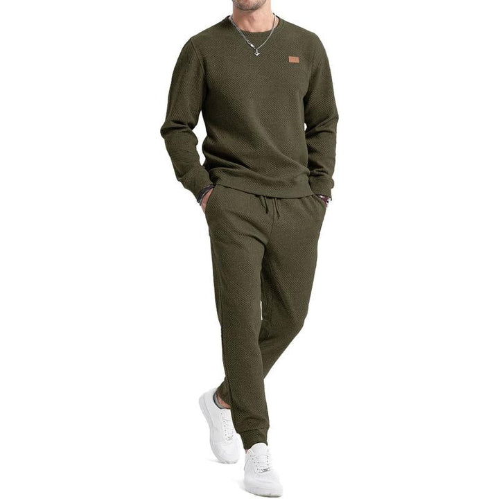 Men's fashion-forward 2-piece sweatsuit set, combining comfort with contemporary style.