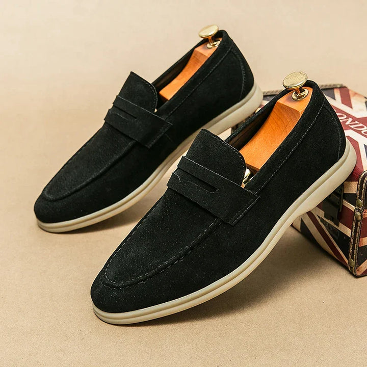 Men's fashionable slip-on loafers in black, beige, or khaki for effortless elegance and all-day comfort.