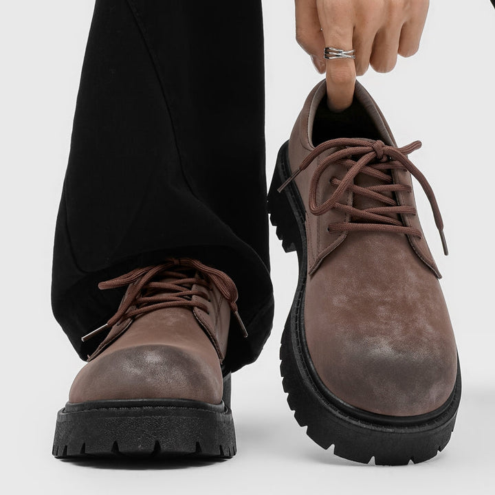 Versatile men's thick-sole Derby shoes, suitable for smart casual, dress shoes, or everyday fashion.