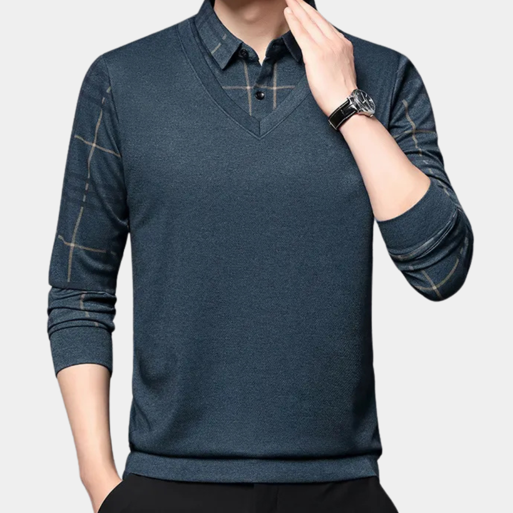 Men's blue knit jumper with a modern print. Stylish, comfortable polyester casual sweater.