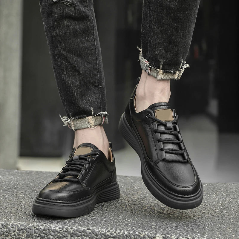 Versatile beige men's comfort lace-up sneakers, suitable for any casual look.