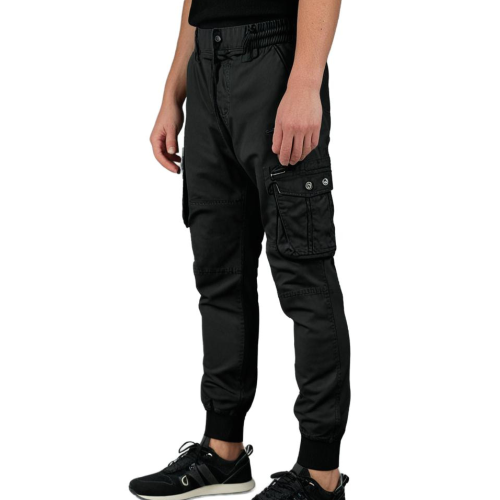 Men's multi-pocket cargo joggers, combining comfort, utility, & streetwear fashion.