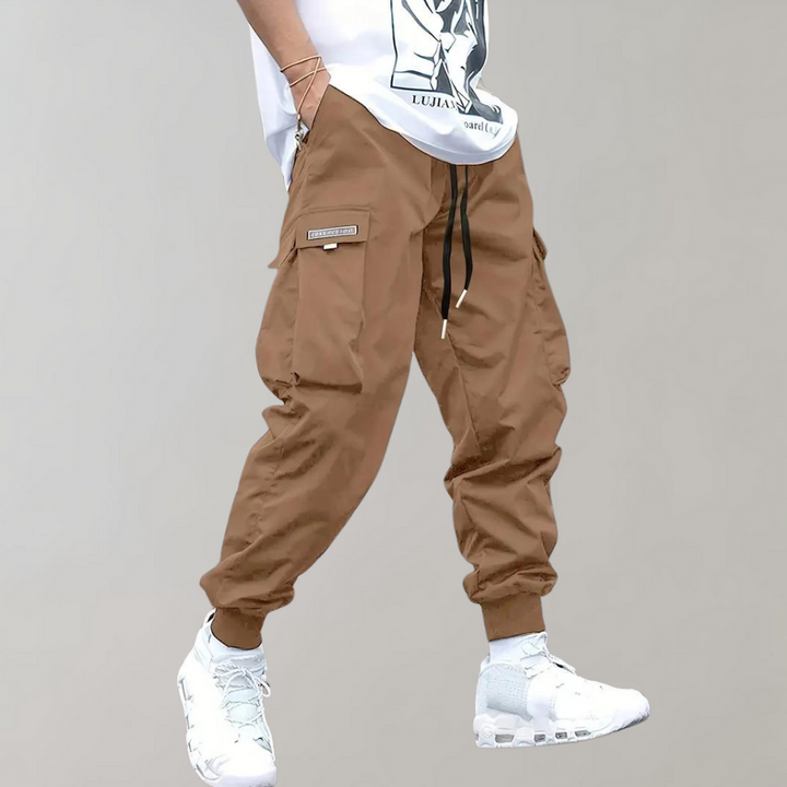 Men's stylish cargo pants for everyday comfort with functional pockets.