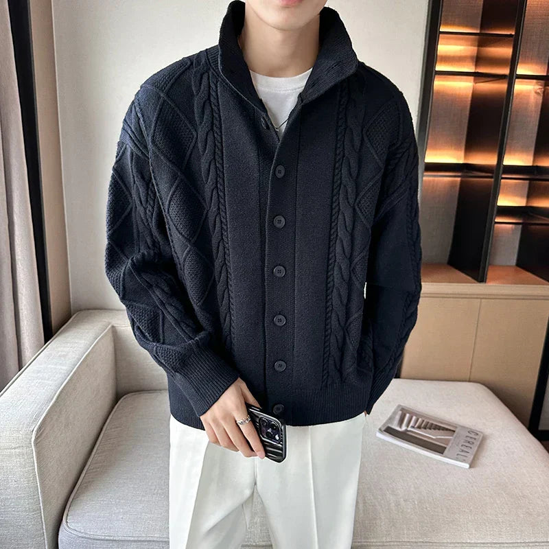 Stylish men's chunky cardigan with intricate cable pattern, ideal casual outerwear. Cozy and fashionable.