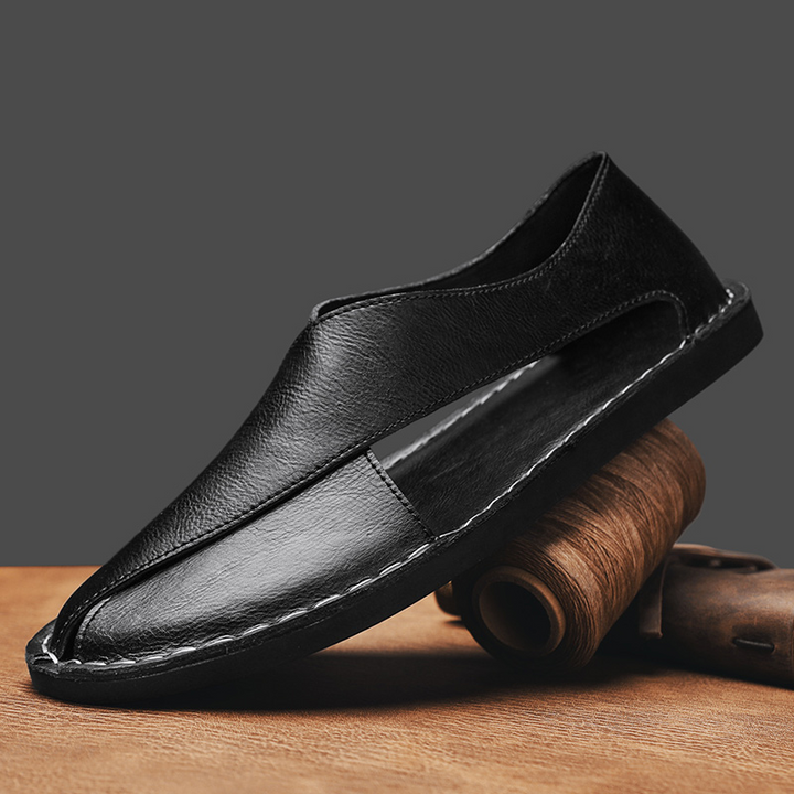 Unworn men's stylish cross-strap sandals, new comfort footwear for summer fashion.