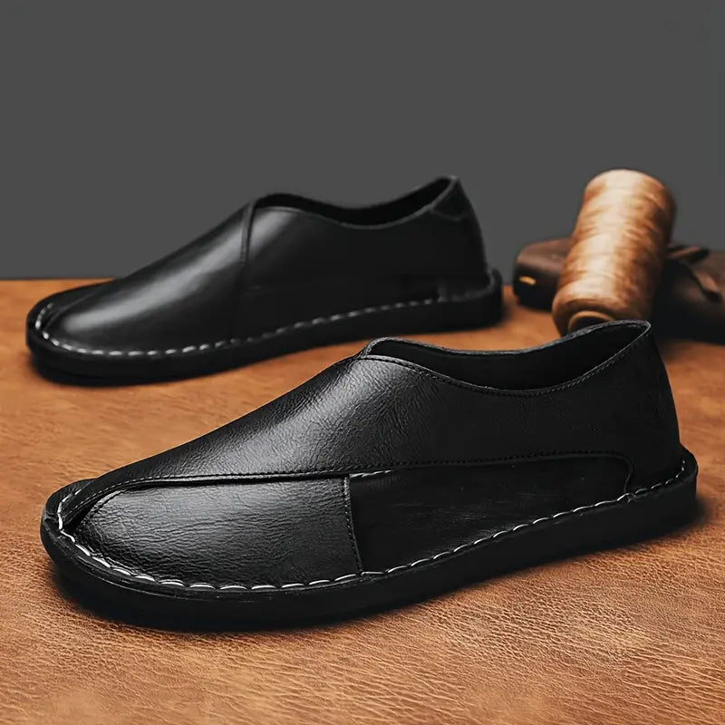 Men's comfort cross-strap sandals providing support & style during summer casual walks.