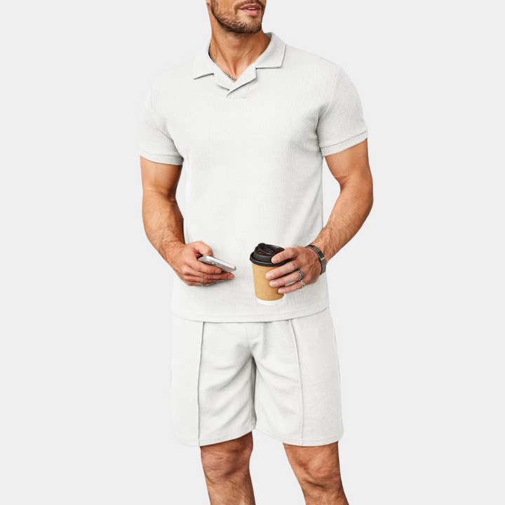 Men's summer outfit: stylish comfort lounge set with short sleeve shirt and shorts