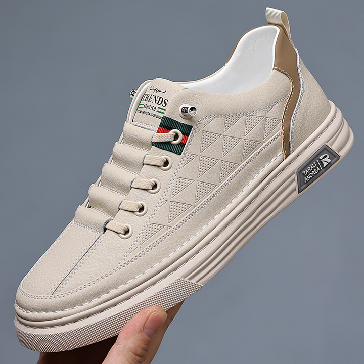 Cushioned sole detail of men's comfort walking shoes, offering all-day support & grip.