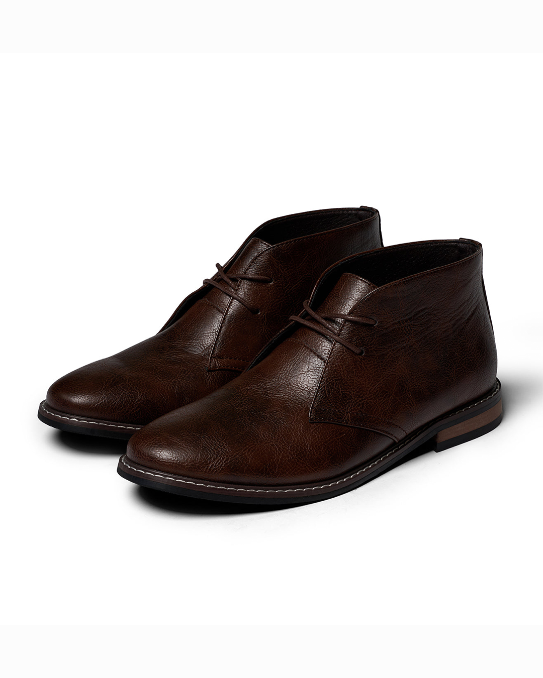 Men's stylish dark brown leather everyday comfort boots, perfect for casual fashion.