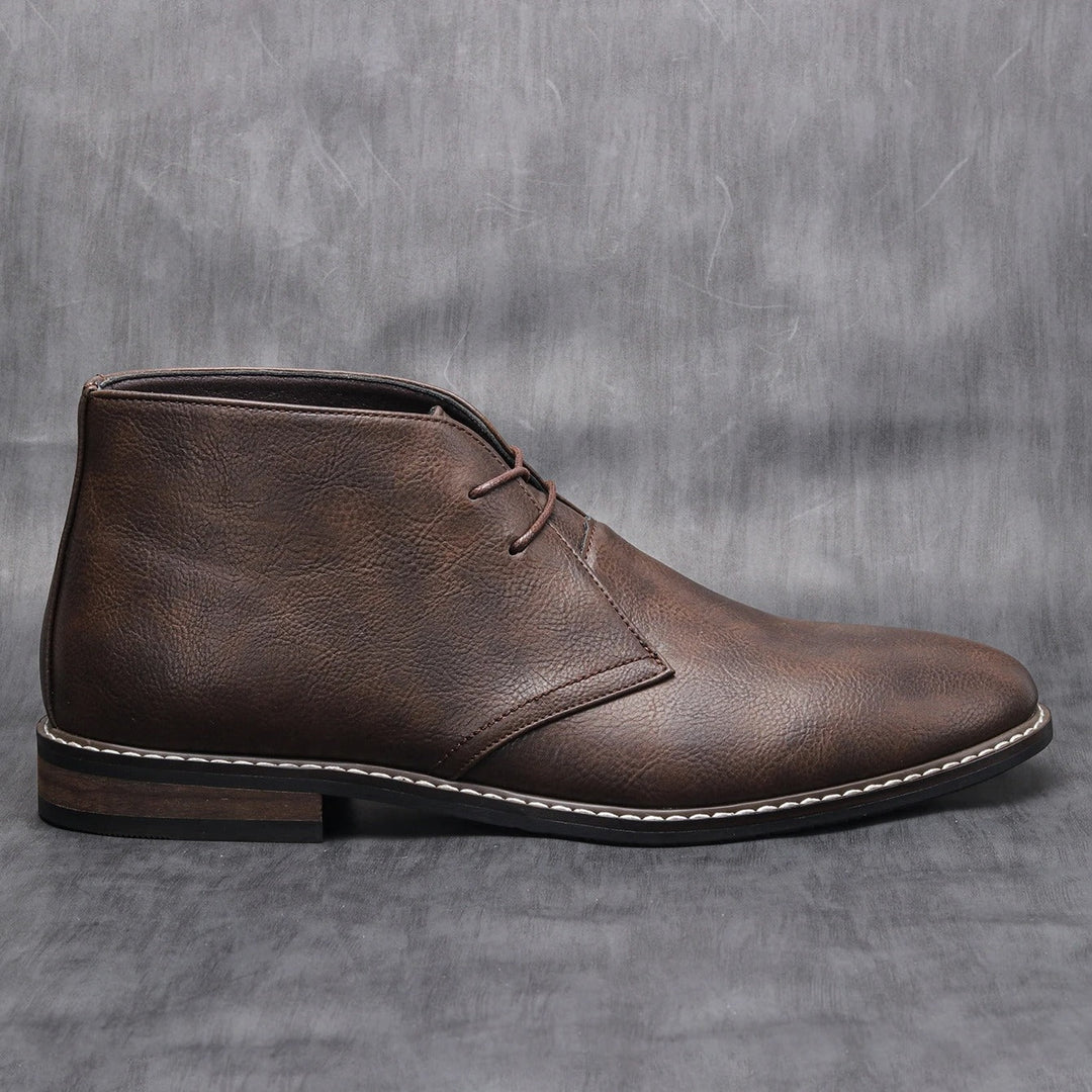 Stylish men's dark brown leather boots, practical for everyday comfort and durable casual fashion.