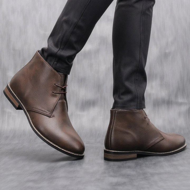 Low-cut dark brown leather comfort boots for men, a stylish and durable everyday footwear option.