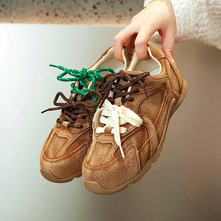 Comfortable men's double-lace sneakers, designed for all-day wear. Stylish casual footwear for ultimate comfort.