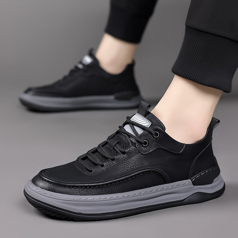 Comfortable & stylish men's sneakers, excellent for everyday wear, casual outings & walking.