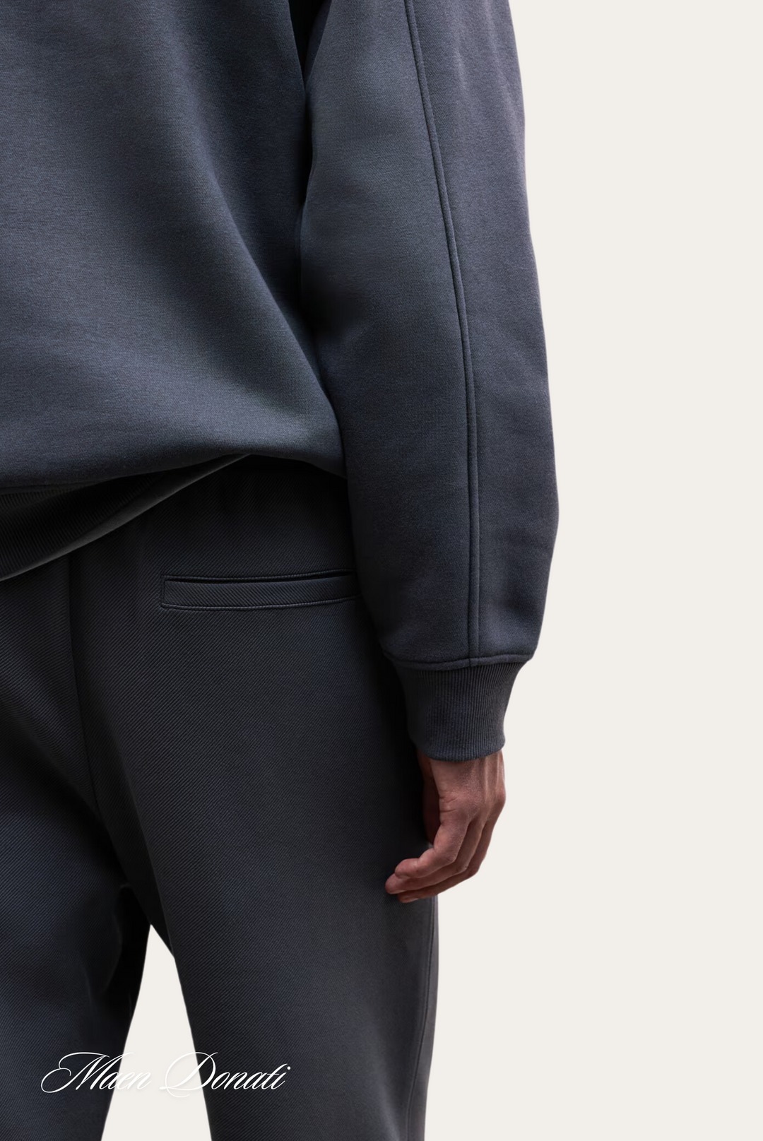 Stylish men's work pants, relaxed fit, made with recycled, comfortable fabric.