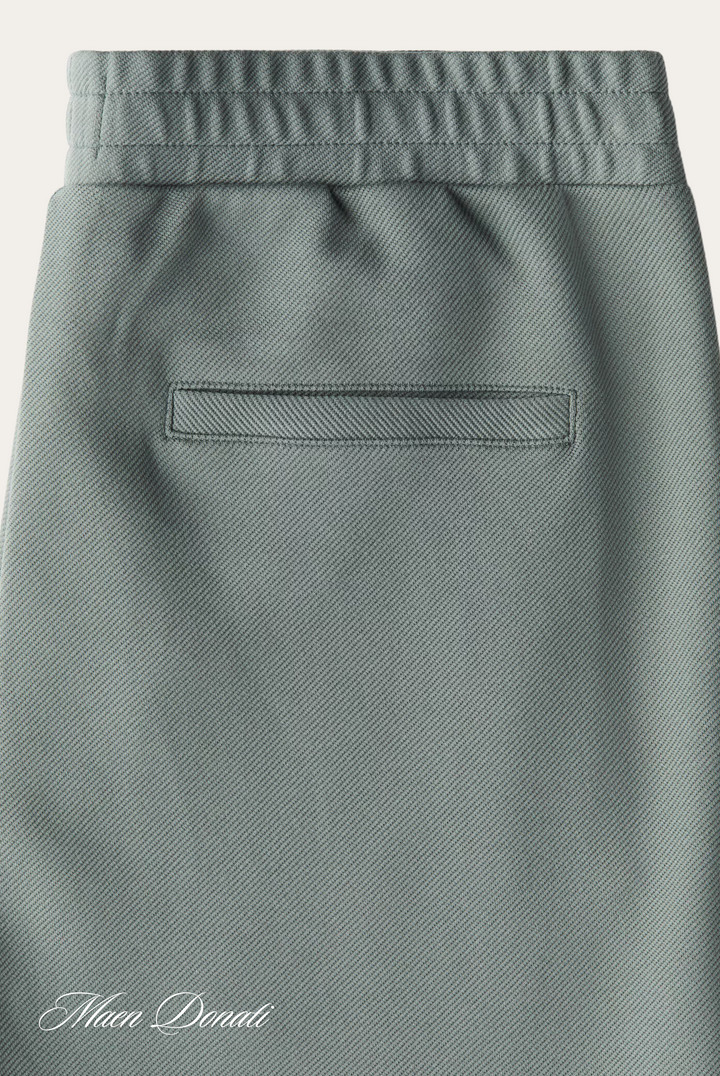 Comfortable men's pants, relaxed fit, stretch fabric, suitable for office & casual.