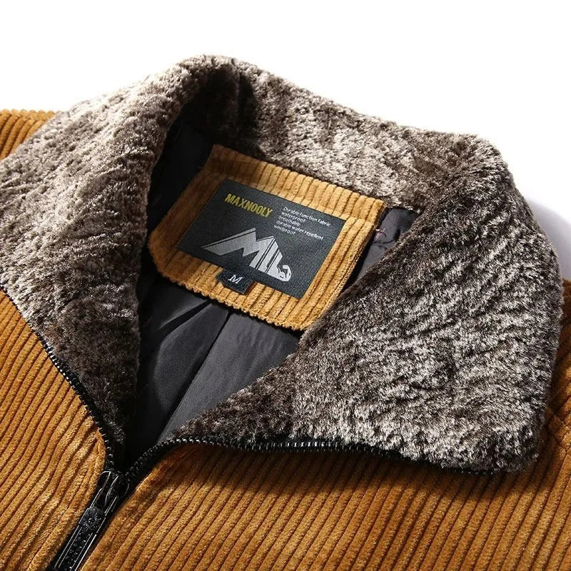 Men's durable Ridge Jacket, offering comfort fit & stylish modern design for everyday wear.