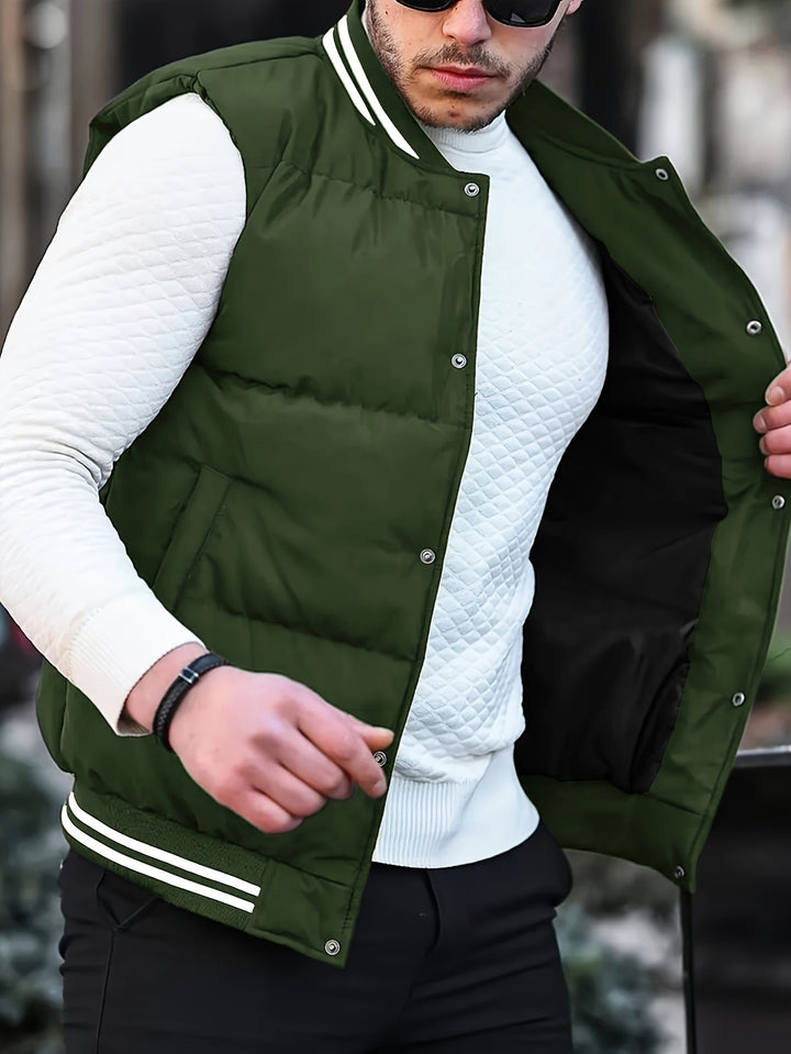 Trendy men's striped gilet, warm and comfortable. Stylish contrast color vest for casual or layered fashion.