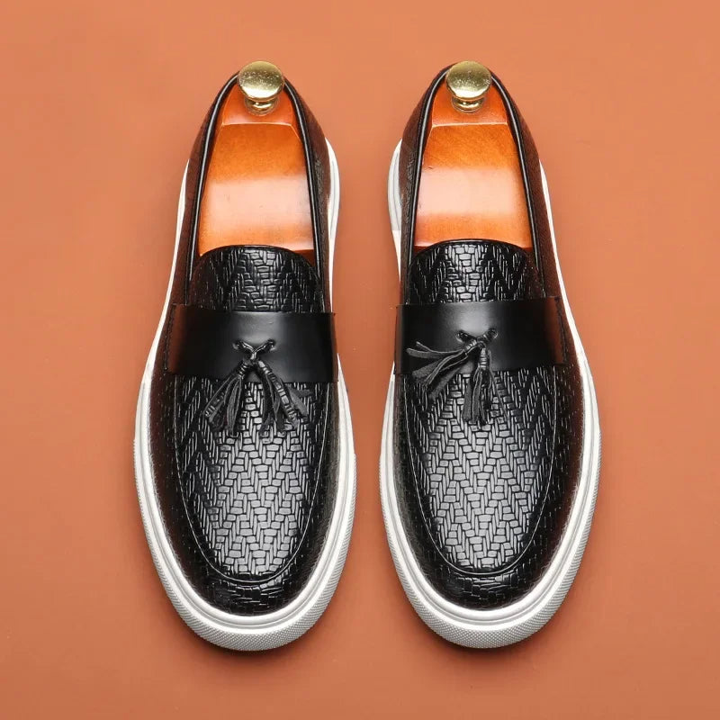Brown men's woven tassel loafers. Classic slip-on dress shoes, comfortable and stylish for any occasion.