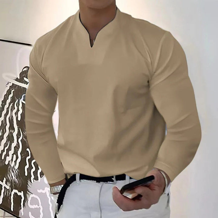Odor-resistant men's V-neck shirt, providing fresh comfort through busy schedules.