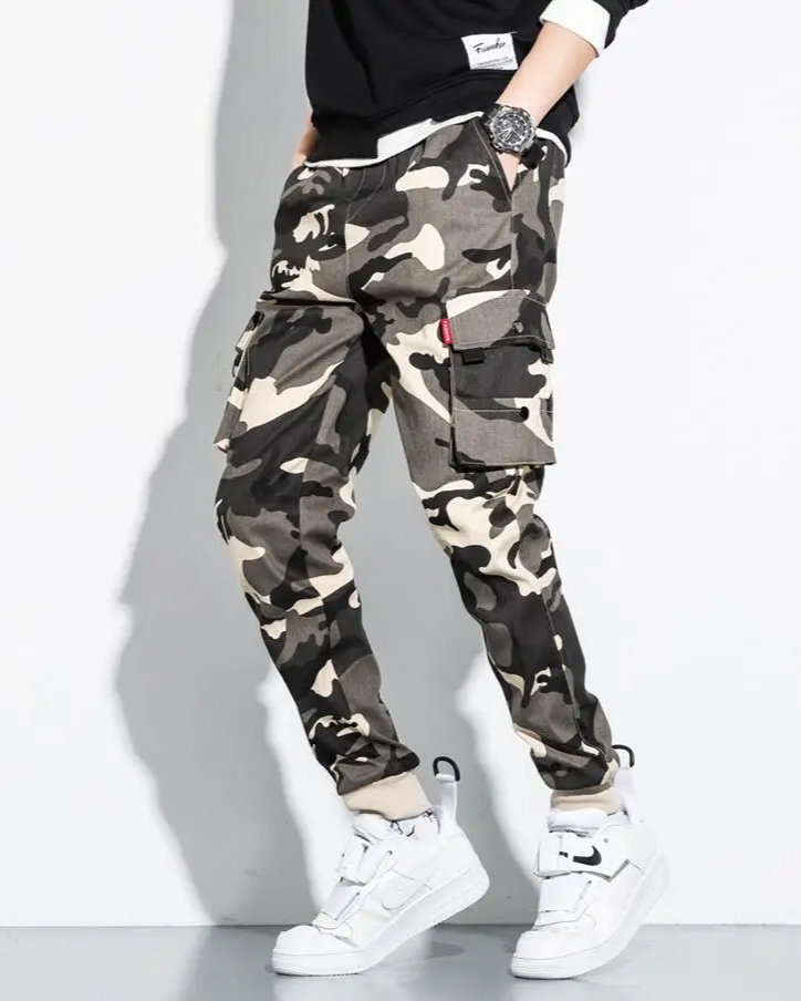 Men's outdoor camo cargo pants, tapered fit, tactical features, and robust construction.