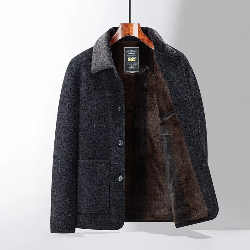 Stylish men's premium tailored everyday jacket, perfect fit for versatile smart casual autumn outerwear.