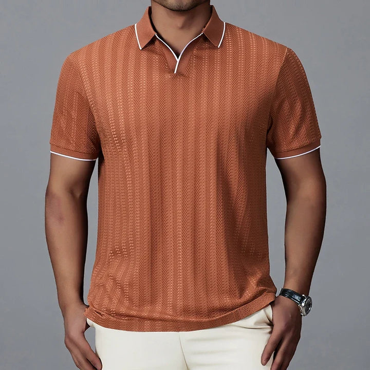 Men's tailored fit knitted polo shirt with short sleeves, ideal for casual wear.