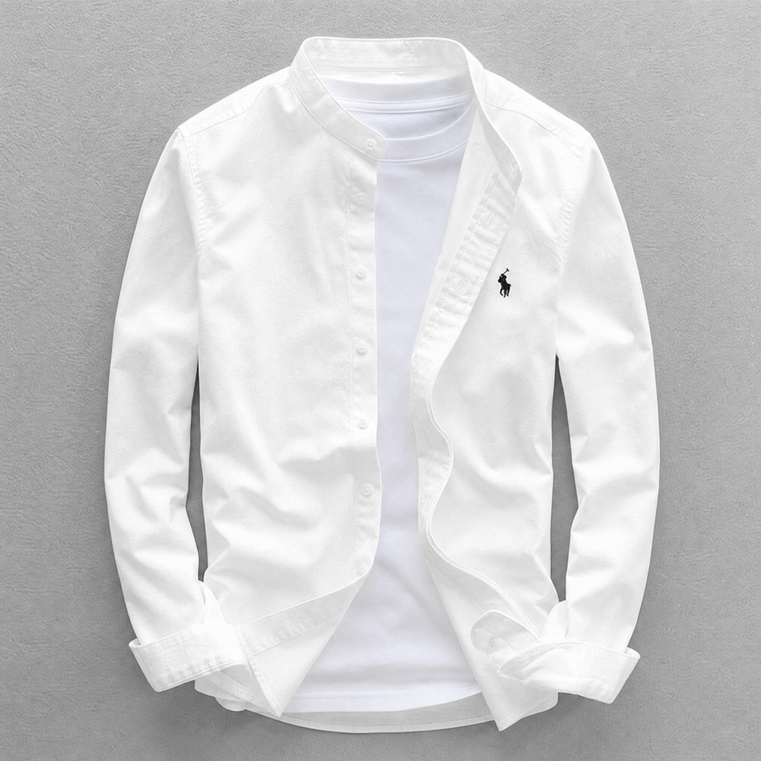 Stylish men's tailored fit Oxford shirt, long sleeve. Classic button-down design for versatile casual or dress wear.