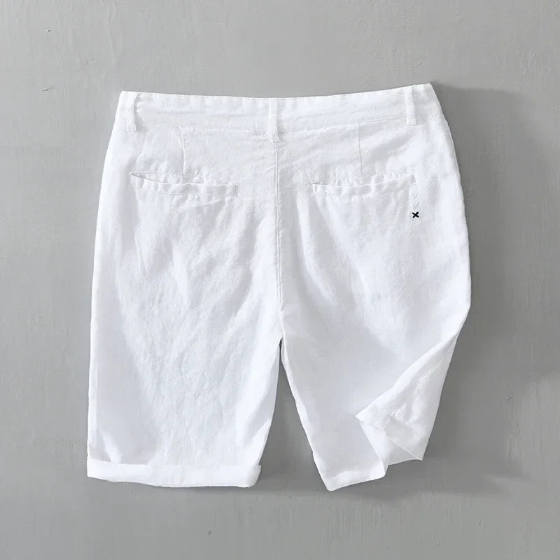 Comfortable men's casual linen shorts, perfect for warm weather.