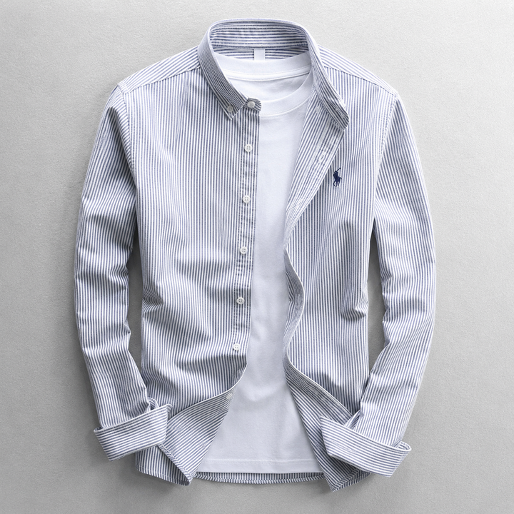 Stylish men's tailored Oxford shirt, button-down. Long sleeve comfort, perfect for smart casual & everyday.
