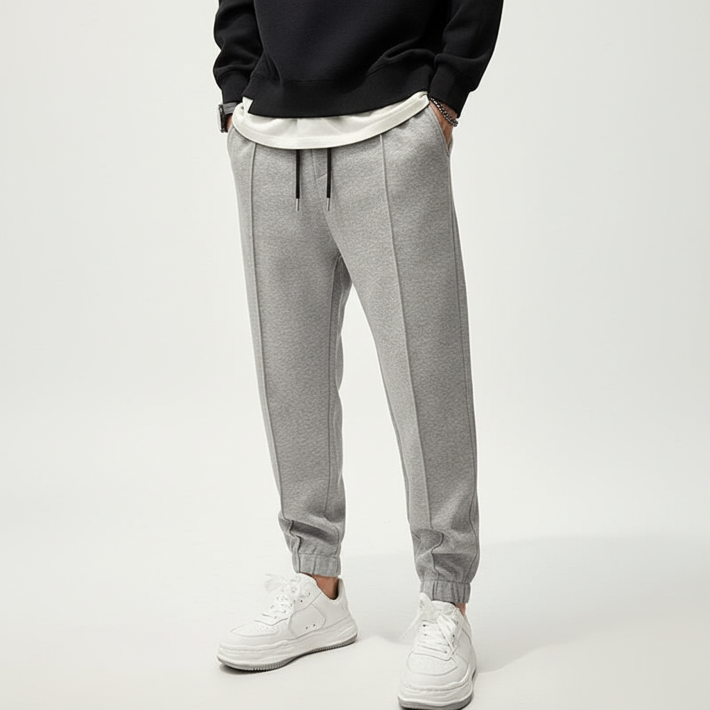 Men's Tanner gym pants with elastic waistband, ideal for intense workouts and training.