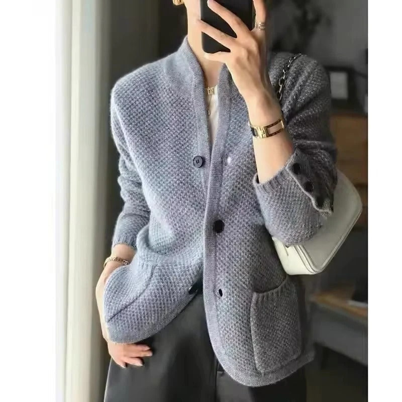 Men's thick wool sweater jacket for ultimate warmth in cold winter. Cozy & stylish men's outerwear.