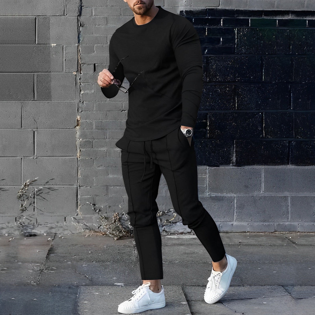 Trendy men's 2-piece outfit: a fashionable sweater & versatile joggers. Great for everyday style, comfort, and activewear.