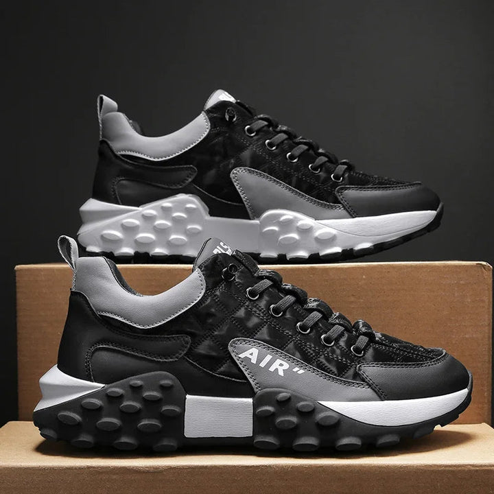 Sporty men's casual sneakers, Noah, featuring advanced air cushion for comfortable walking.
