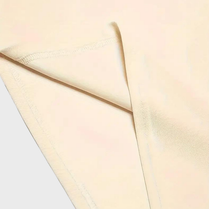 Comfortable Leo men's short sleeve polo, a stylish collared shirt for versatile everyday wear.