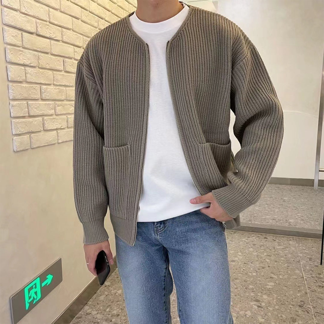 Casual men's zip vest, a comfortable sleeveless jacket offering a modern and trendy fashion statement.