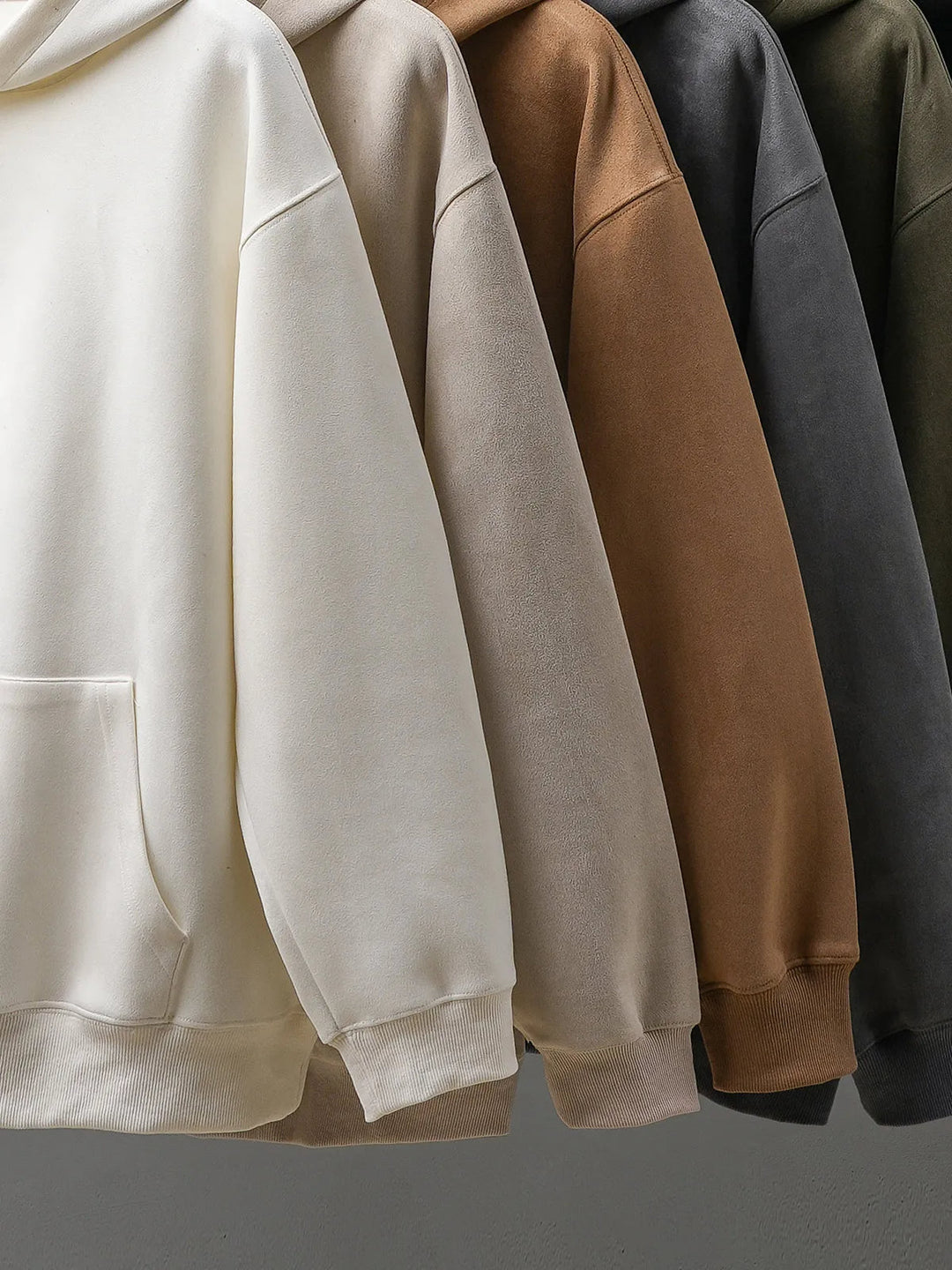 Heavyweight men's hoodie, relaxed fit and ultra-soft, perfect for ultimate warmth and casual wear.