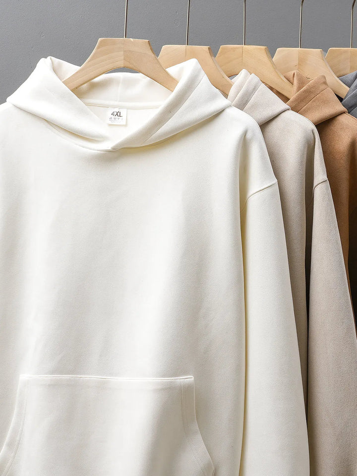 Warm and comfortable men's heavyweight hoodie, ultra-soft fabric, perfect for cold weather.