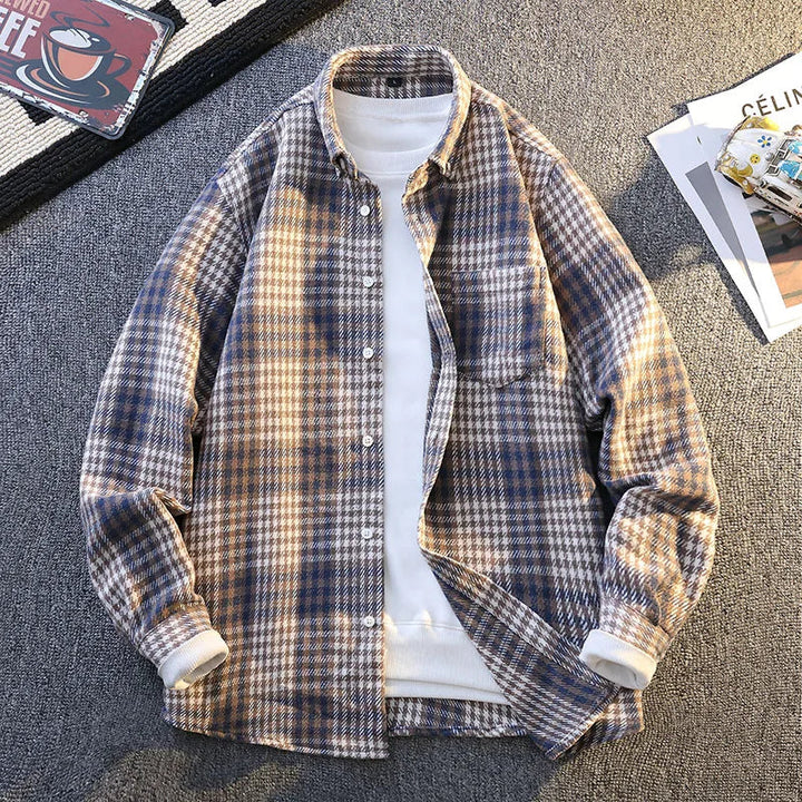 Casual men's long-sleeve plaid shirt in ultra-soft fabric for ultimate comfort.