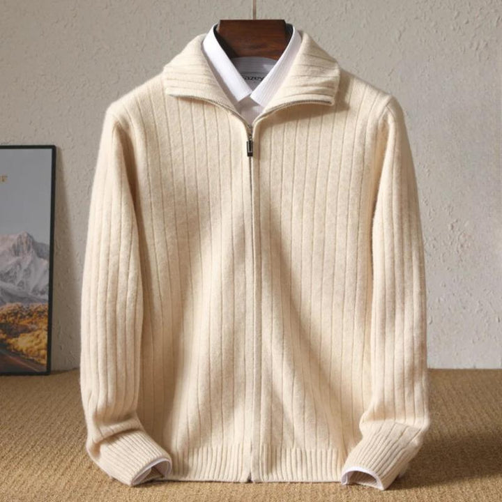 Men's ultra-soft pullover sweater in a cozy style for supreme comfort and everyday wear.