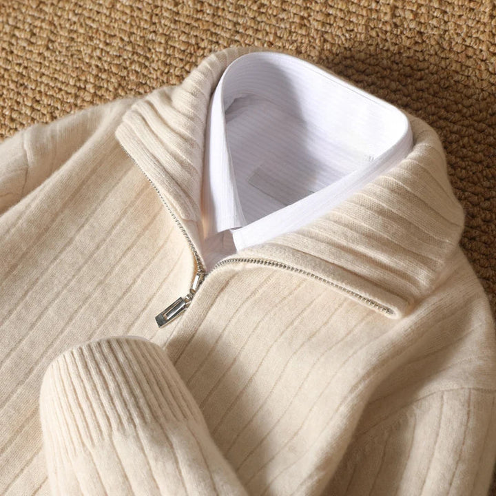 Experience supreme comfort in this men's ultra-soft pullover sweater, perfect for cozy everyday wear.
