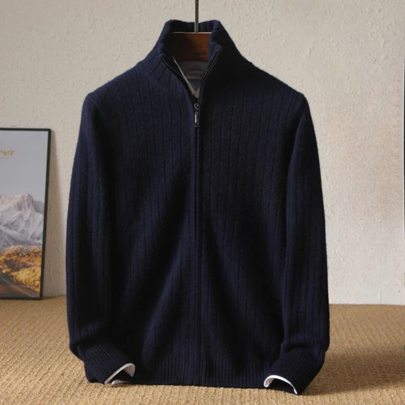 Cozy men's pullover sweater, ultra-soft and warm, a supreme comfort layer for everyday winter style.