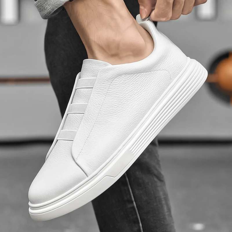 Men's modern classic everyday sneakers, unique style casual shoes offering comfort and a fashionable urban look.
