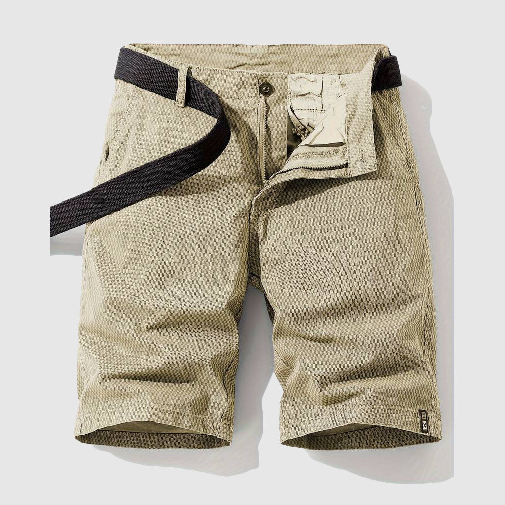 Close-up of elastic waist & drawstring on men's comfortable urban shorts. Perfect for versatile everyday summer style.