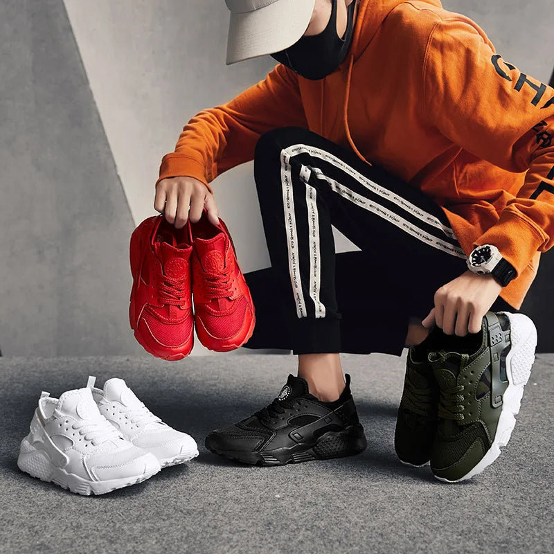 Sleek men's urban street sneakers with a minimalist design, perfect for versatile casual fashion.