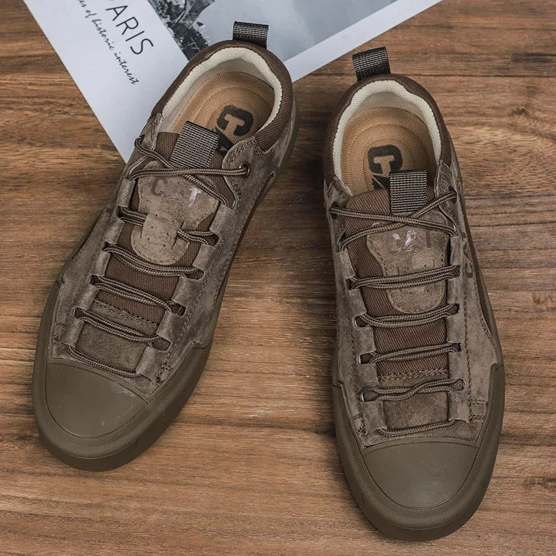 UrbanEdge Comfort, men's versatile sneakers for daily use, combining style & function.