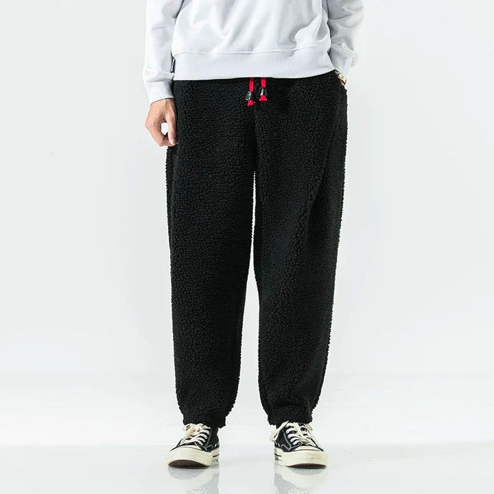 Premium lamb wool men's joggers, Valby style, offering superior warmth, comfort & relaxed fit.