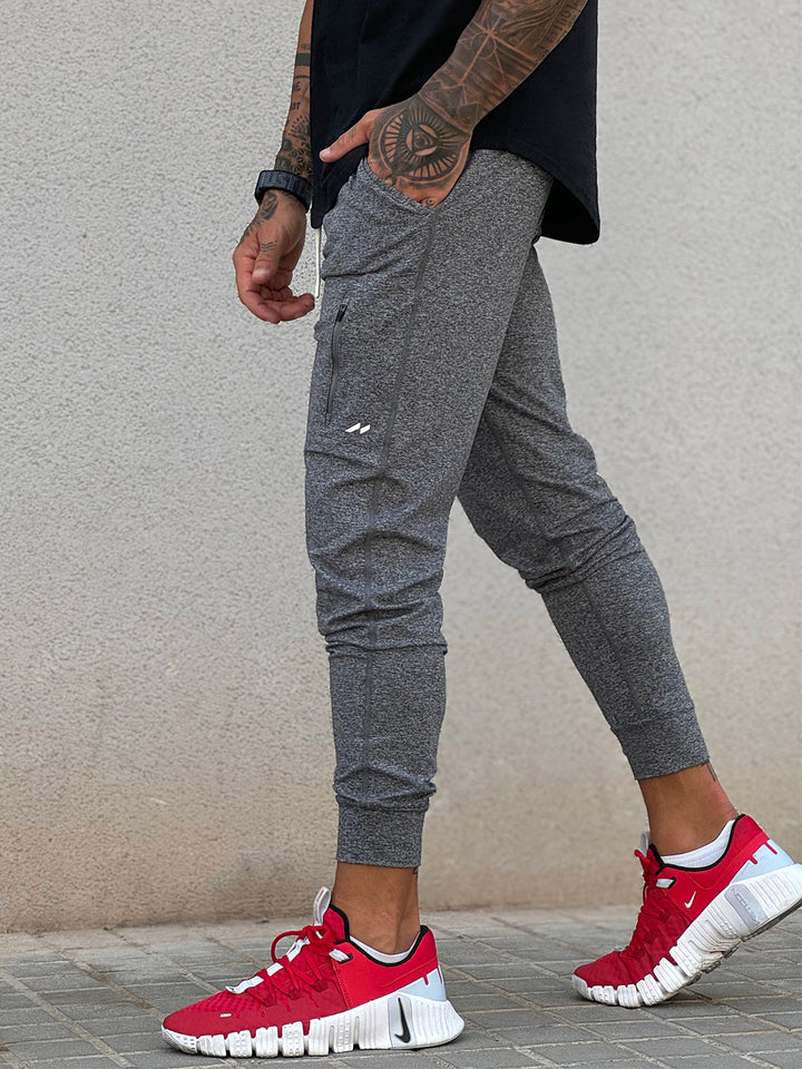 Men's Valencia everyday performance joggers, durable stretch for active life.