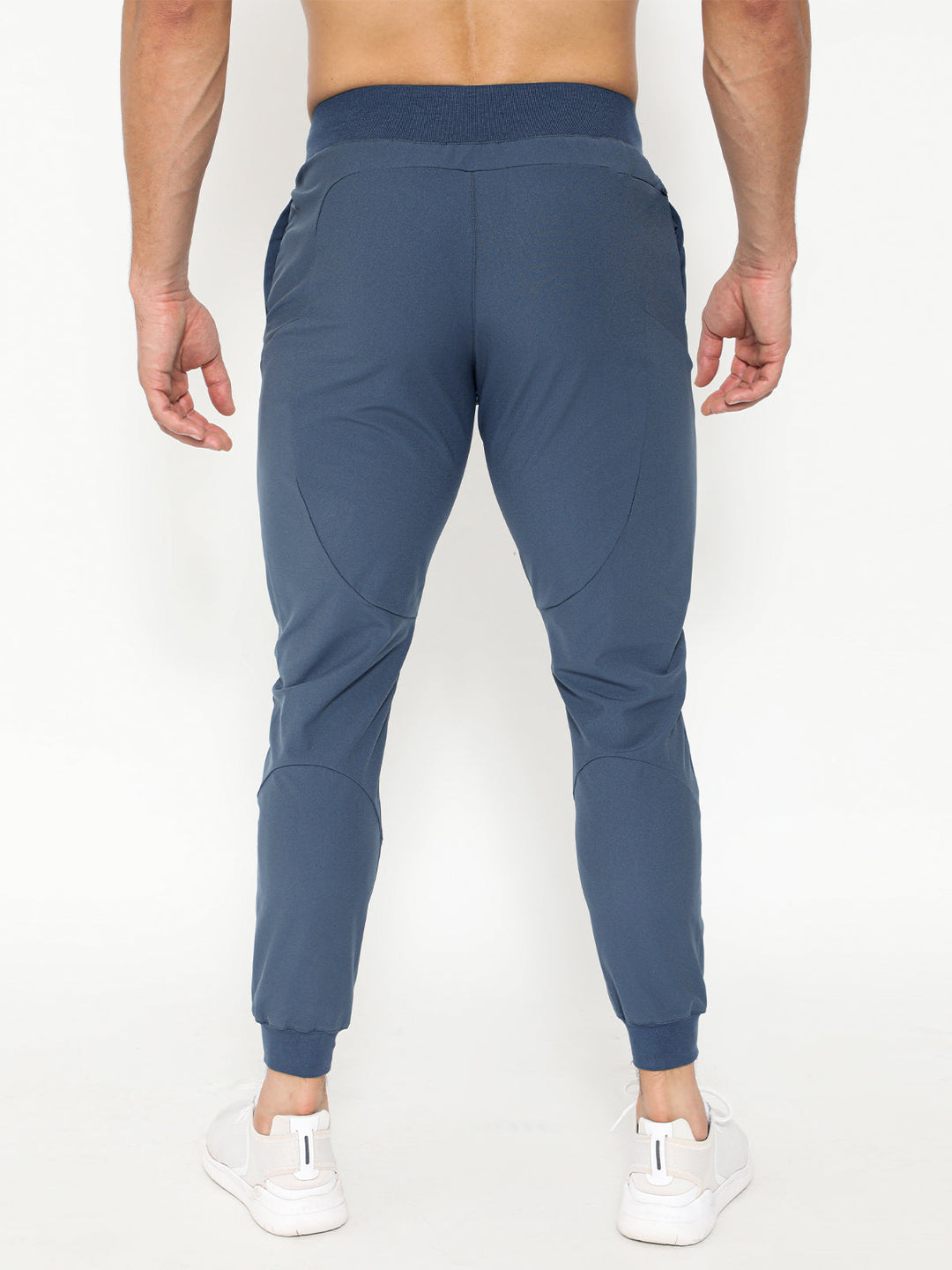Valenza men's tapered jogger pants, stylish athletic bottoms for modern active lifestyles.